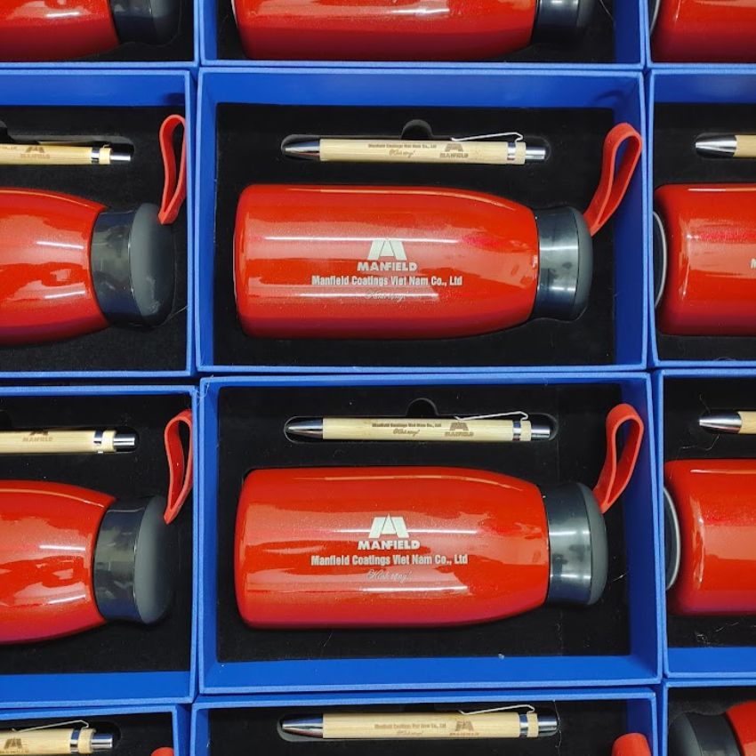 Bình giữ nhiệt khắc laser theo yêu cầu - quà tặng doanh nghiệp