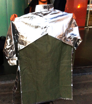 Áo chống cháy chịu nhiệt -vải dickson PTL ( áo hở lưng , có khóa hoặc băng nhám chịu nhiệt , áo dài 1m