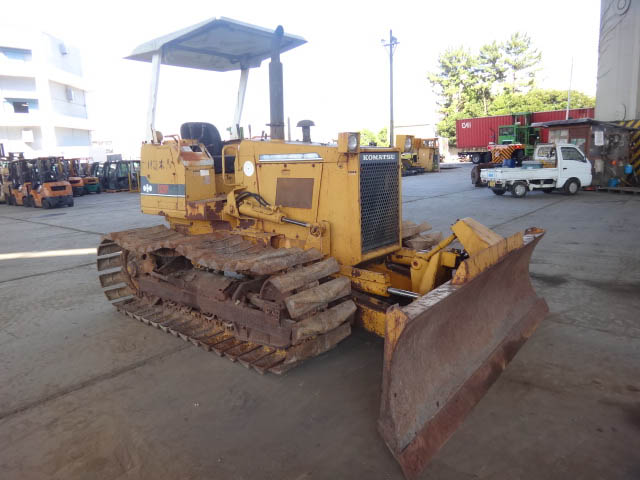 Cho thuê máy ủi D3