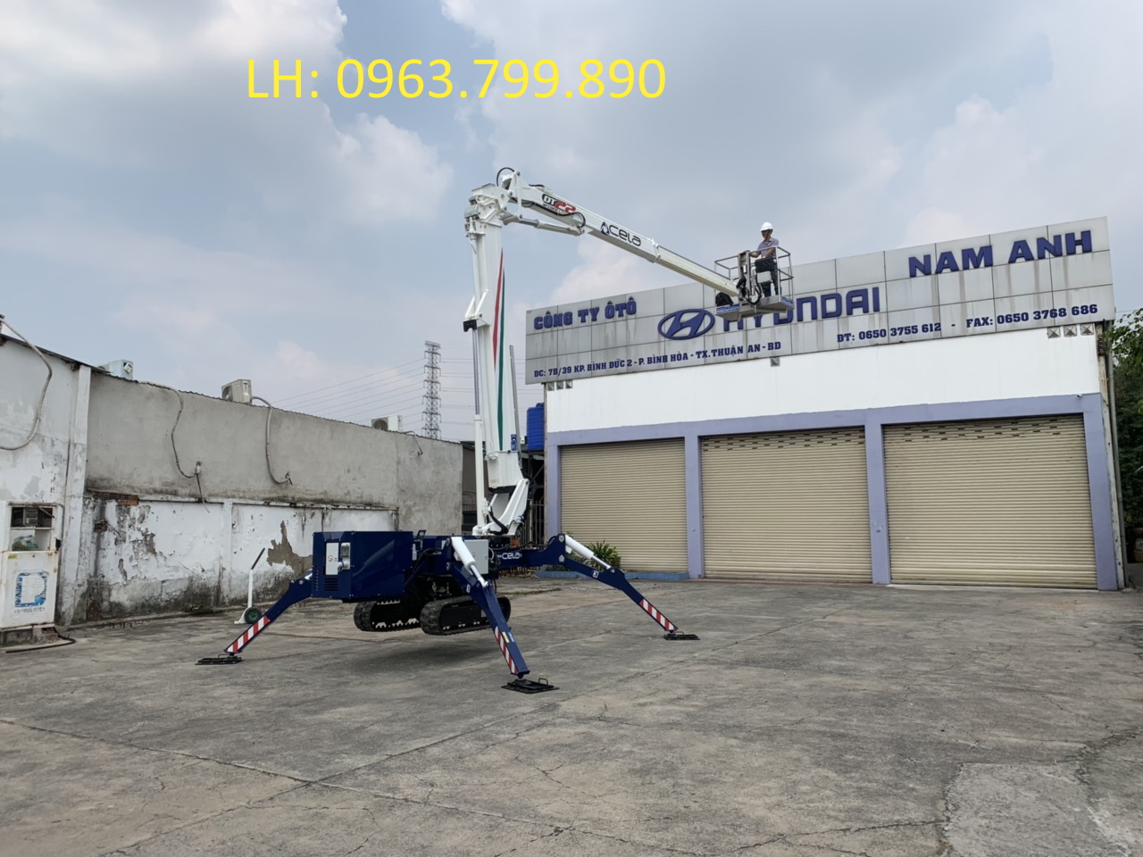 Bán và cho thuê xe nâng người chân nhện chiều cao 12 m đến 44 m