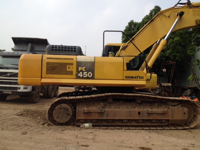 Cho thuê máy ủi Komatsu 450 - 7