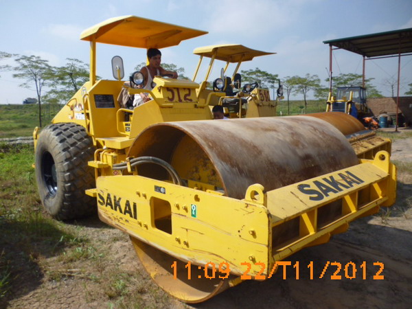 Cho thuê lu rung Sakai SV512D