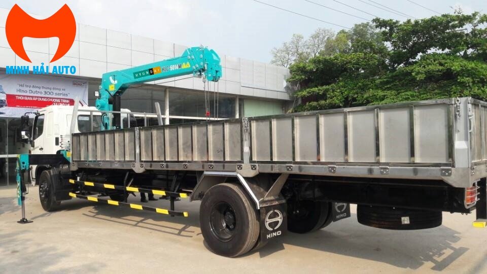 xe tải Hino FG gắn cẩu 5 tấn Huyndai