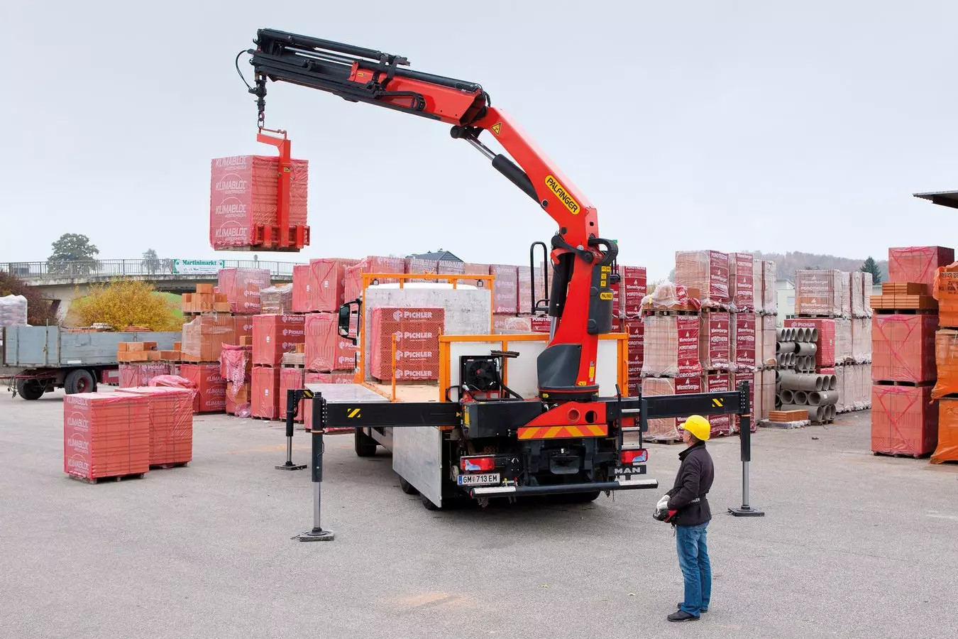 Cẩu gấp tốc độ nâng nhanh năng suất cao