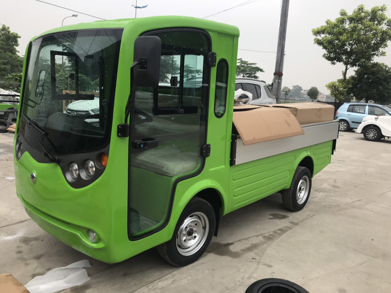 xe tải chạy điện lvtong 800 kg