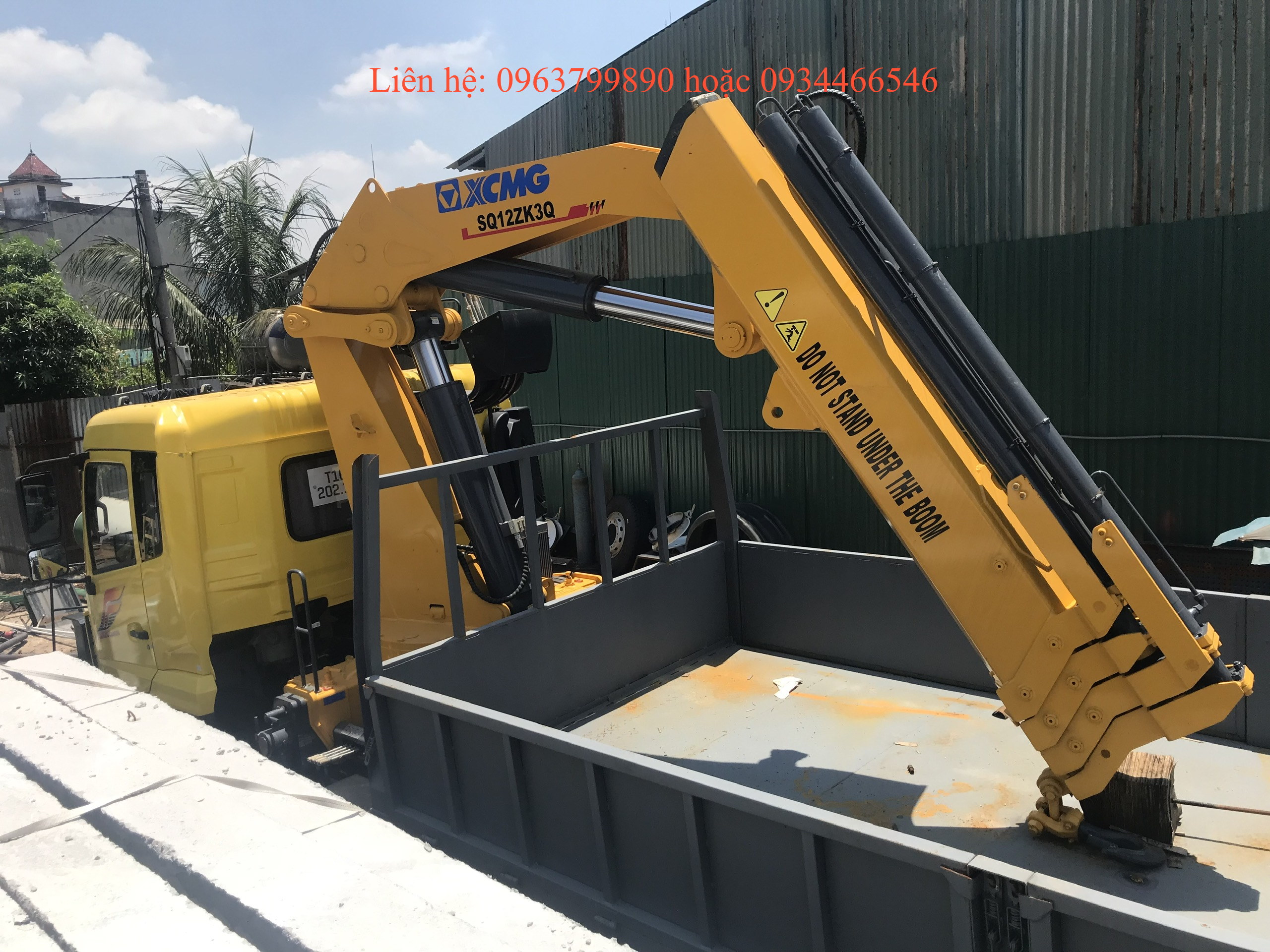 cẩu đập chuột 12 tấn xcmg