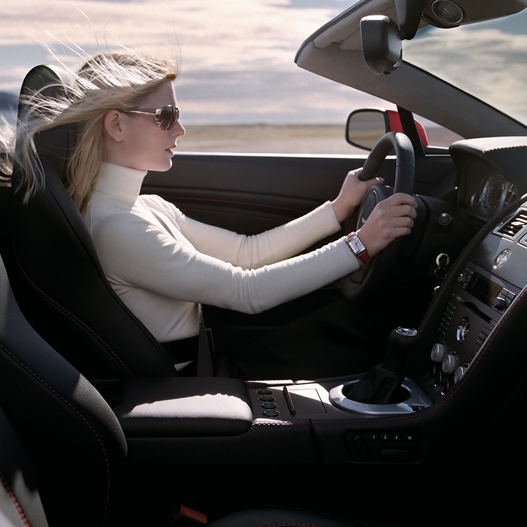 Bí quyết giúp phụ nữ lái xe Ô tô an toàn hơn