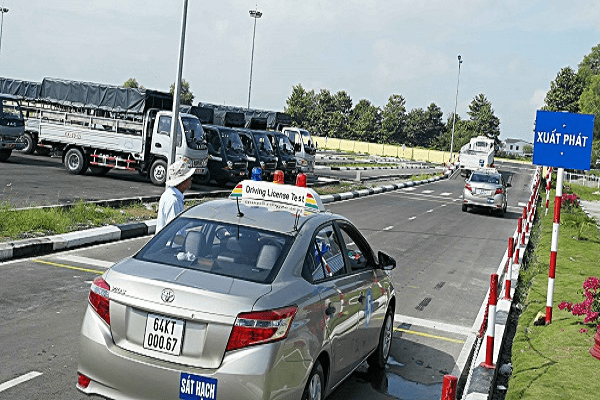 Những lỗi phổ biến bị trừ điểm và truất quyền trong bài thi sát hạch hạng B2