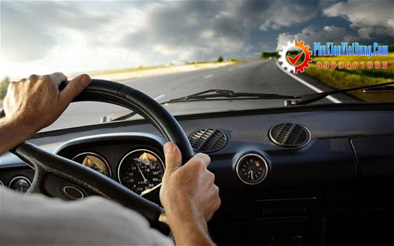 5 bí quyết lái xe an toàn trên đường cao tốc