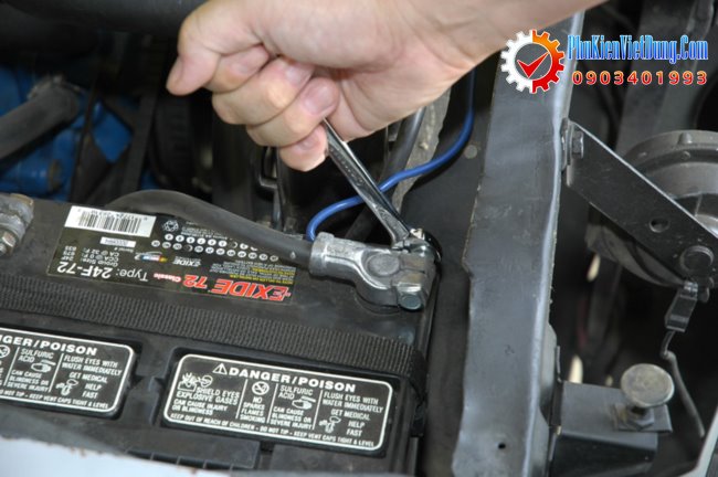 Nguyên nhân bình ắc quy hết điện và cách câu bình ắc quy