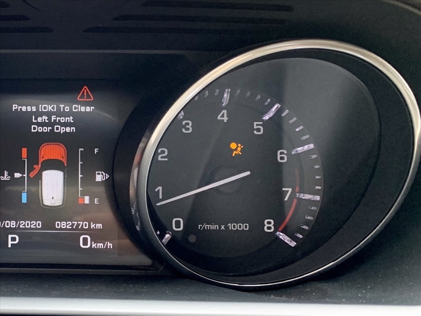 5 đèn cảnh báo nguy hiểm trên ôtô thường bị tài xế "làm ngơ"