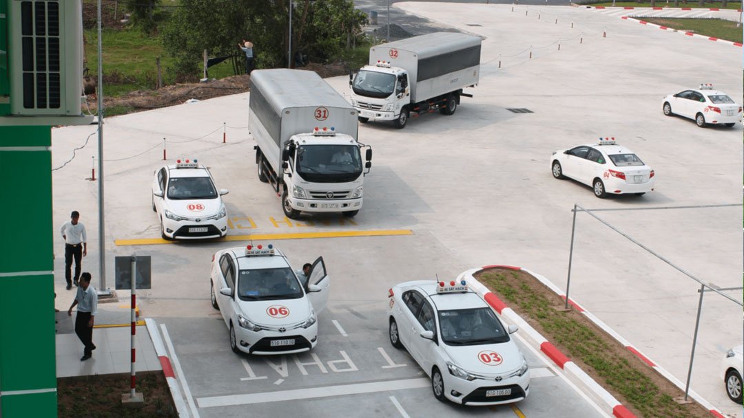 Những lưu ý quan trọng cần nhớ trước khi học bằng lái xe ô tô