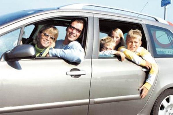 Kinh nghiệm đi du lịch bằng ô tô cùng cả gia đình trong dịp Tết