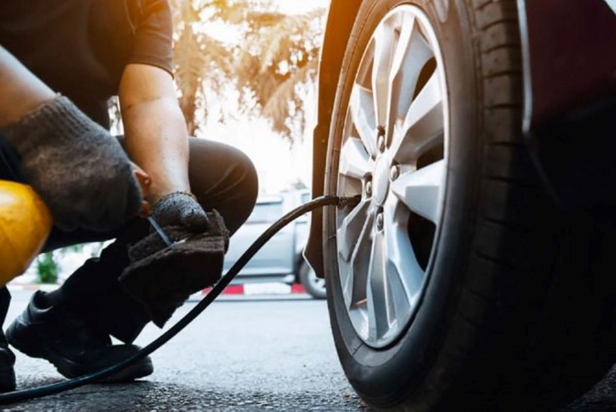 Phòng tránh nguy cơ nổ lốp giữa mùa nóng: Bí kíp nào hiệu quả, dài lâu?