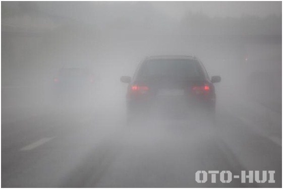 Mẹo lái xe trong thời tiết sương mù