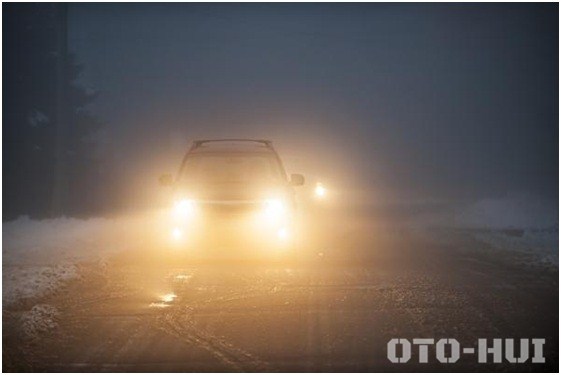 Mẹo lái xe trong thời tiết sương mù