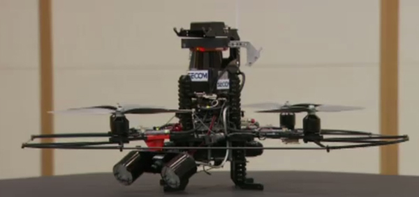 Giám sát nhà bằng Robot bay gắn camera
