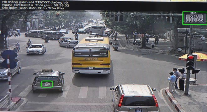 Nhiều người bất ngờ bị phạt nóng do camera giao thông ghi lại