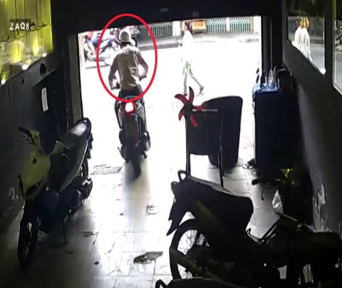 Bẻ khoá trộm xe SH trong 3 giây ở Sài Gòn