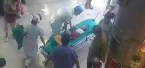 Bé trai 1 tuổi bị thang máy kéo, nghiến nát tay