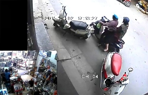 Camera ghi hình hai