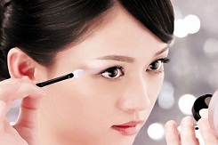 3 cách trang điểm cưới cho mắt chụp ảnh cưới vào ban đêm
