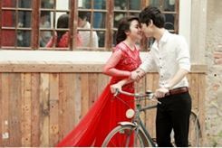 CHỤP HÌNH VỚI MẪU ÁO CƯỚI NÀO ĐẸP?