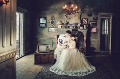 Bạn nghĩ sao nếu váy cưới xuyên thấu nóng bỏng cho album ảnh cưới!