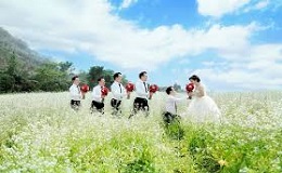 Chụp ảnh cưới đẹp ở Thảo Nguyên Hoa Long Biên