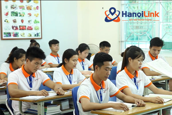Giờ học Nhật ngữ tại lớp của học viên HanoiLink