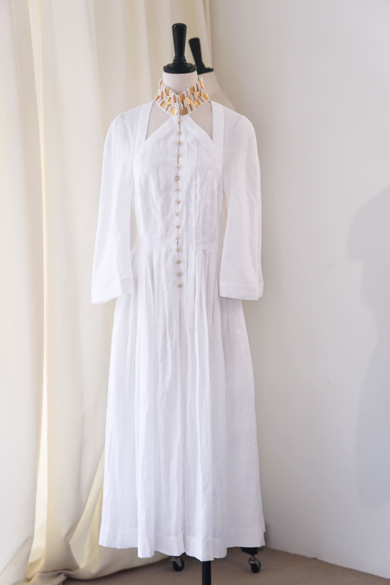 ĐẦM CHANEL MÀU TRẮNG NGỌC TRAI LONG DRESS High Classy