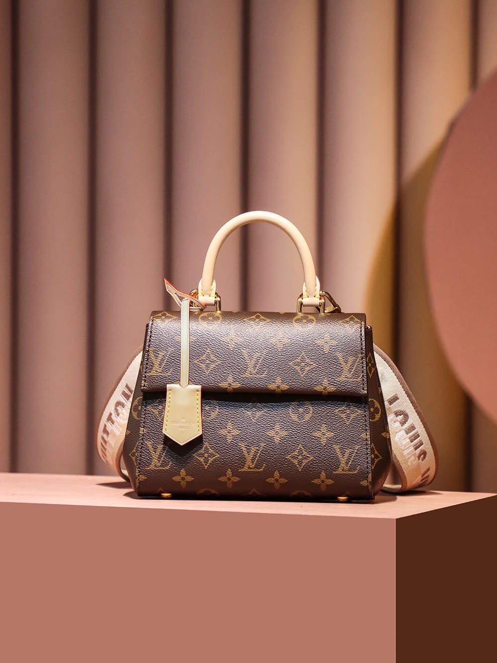 TÚI LOUIS VUITTON CLUNY MINI MONOGRAM BEST QUALITY SẢN PHẨM TỐT NHẤT