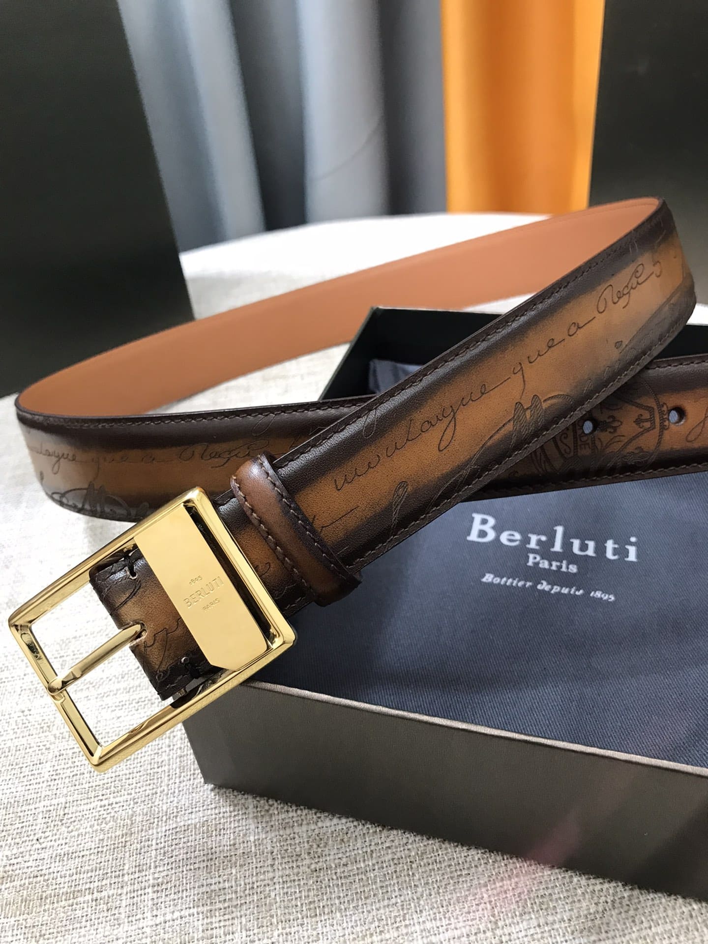 DÂY LƯNG BERLUTI PATINA Leather khóa vàng