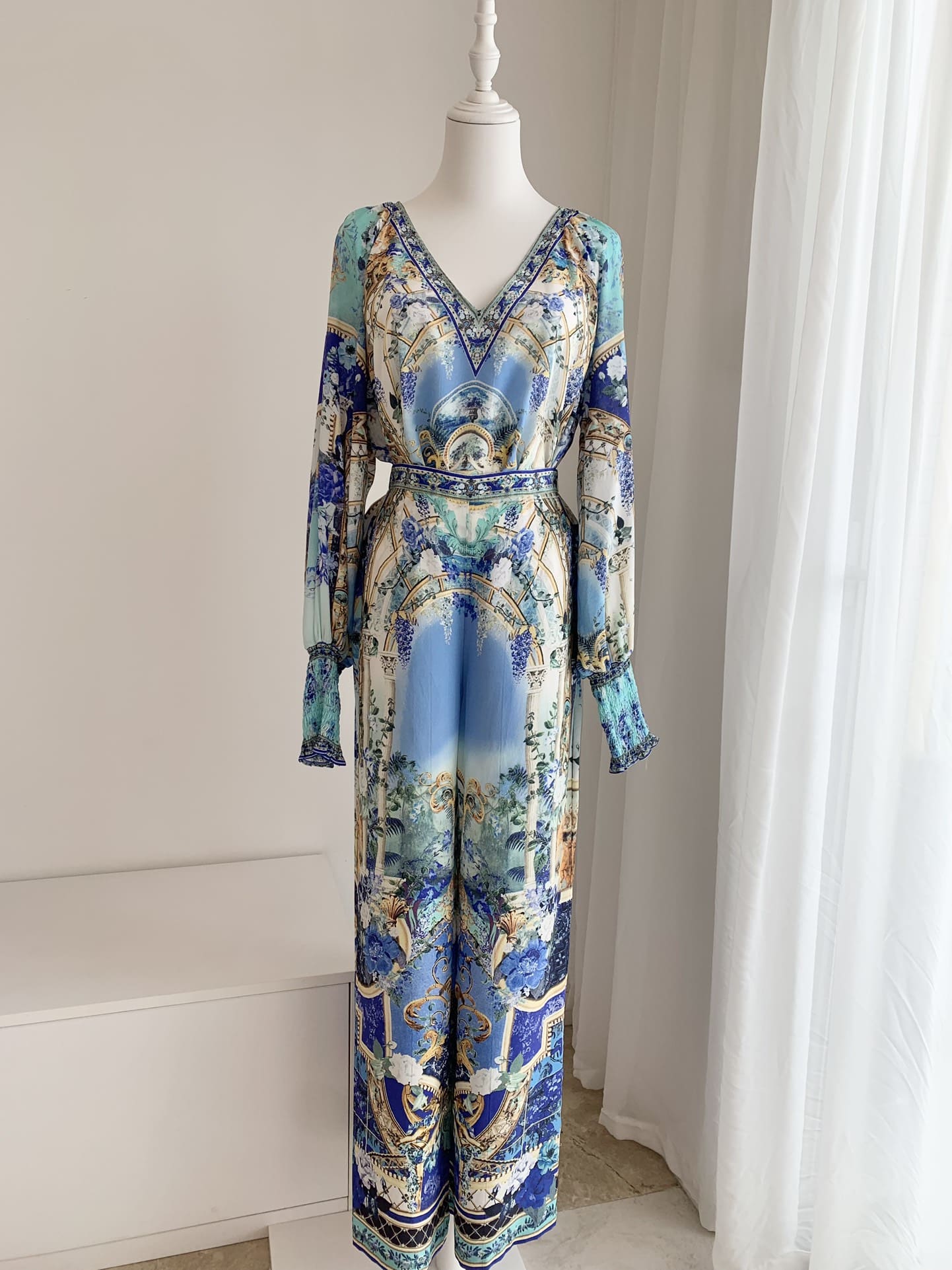 VÁY CAMILLA V NECK Blue Diamonds Vest Long Sleeve High Classy