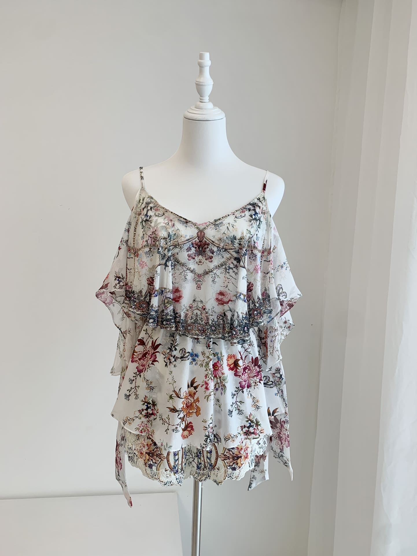 VÁY CAMILLA V NECK Floral Silk Diamond Short High Classy