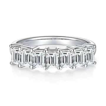 NHẪN ĐÍNH HÔN ETERNITY EMERALD CUT VÀNG TRẮNG 18K