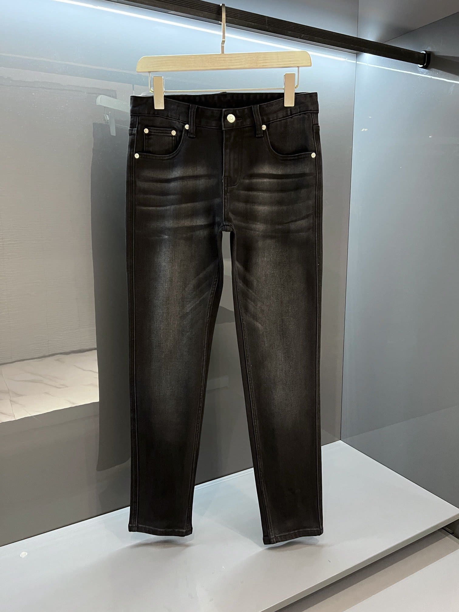 QUẦN TOMFORD BLACK DENIM High Classy