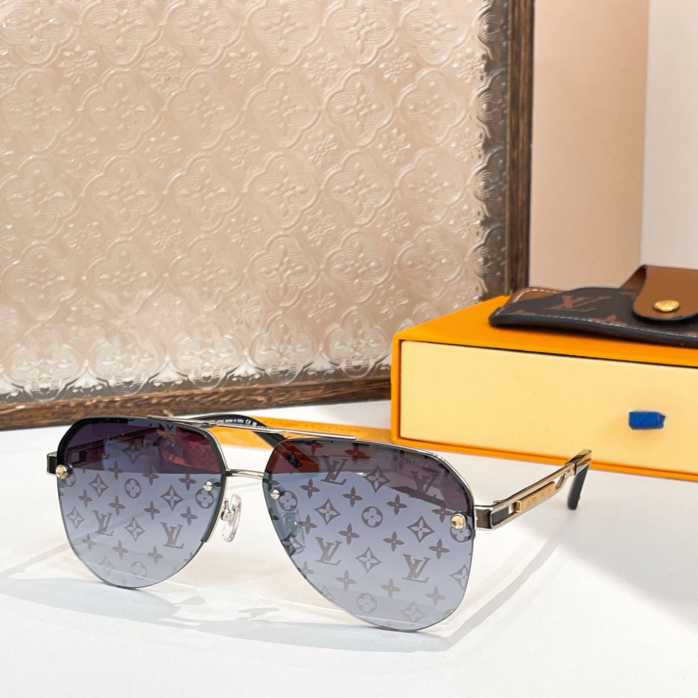 Kính LOUIS VUITTON METAL FRAME HIGH CLASSY AAA