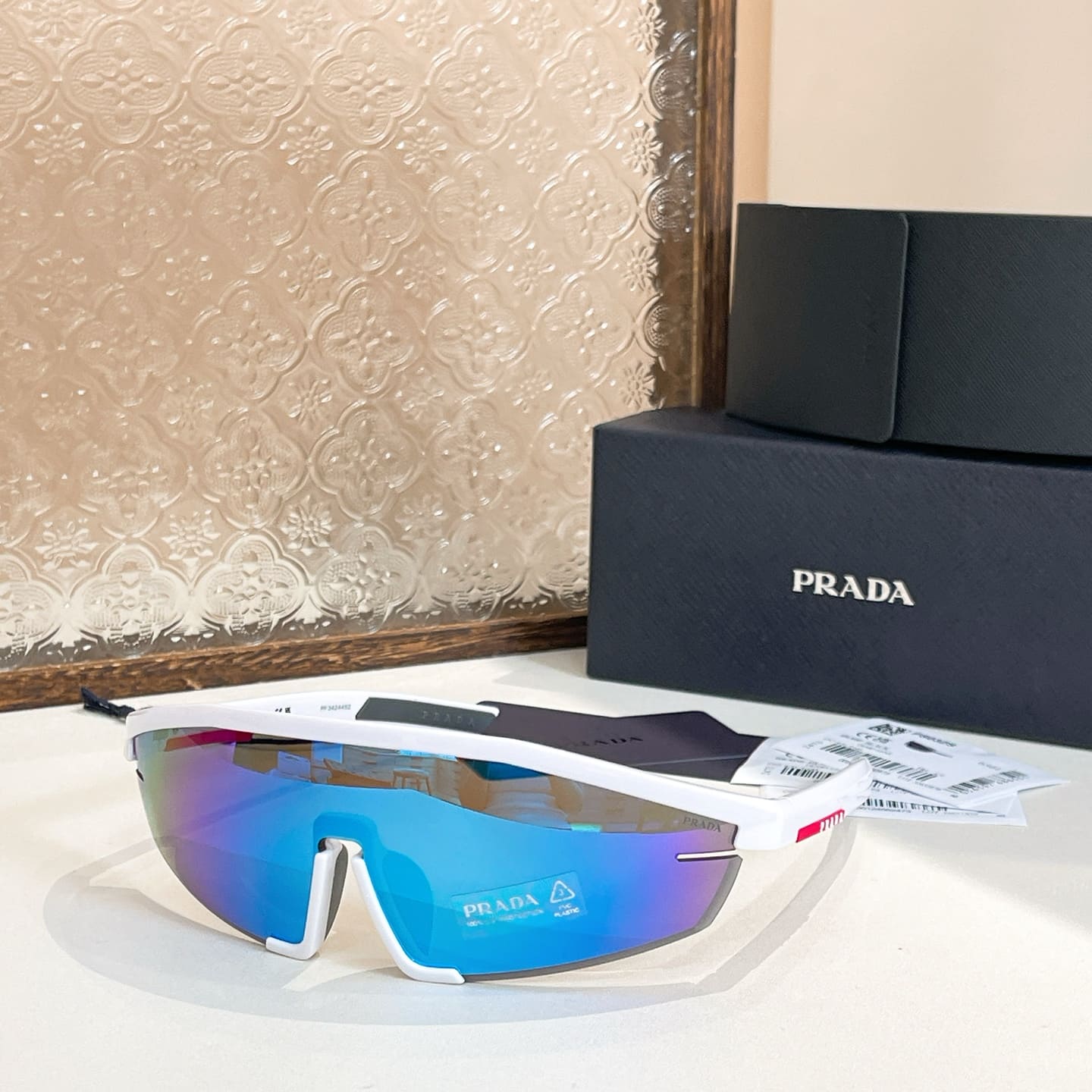 Kính PRADA HIGH TECHNOLOGY FRAME HIGH CLASSY AAA KÍNH THỂ THAO