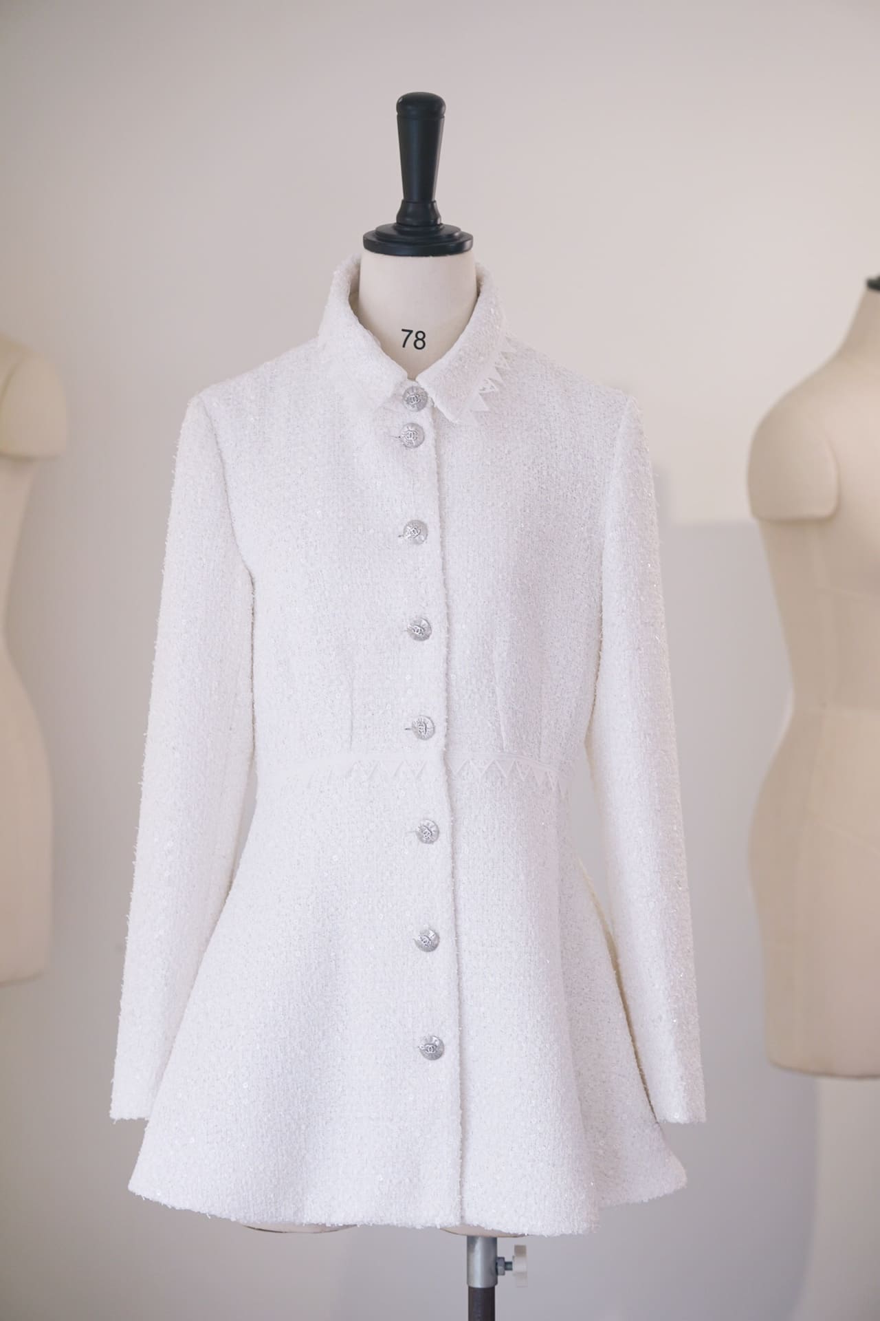 BỘ ĐỒ COCO CHANEL WHITE MID PARTY High Classy