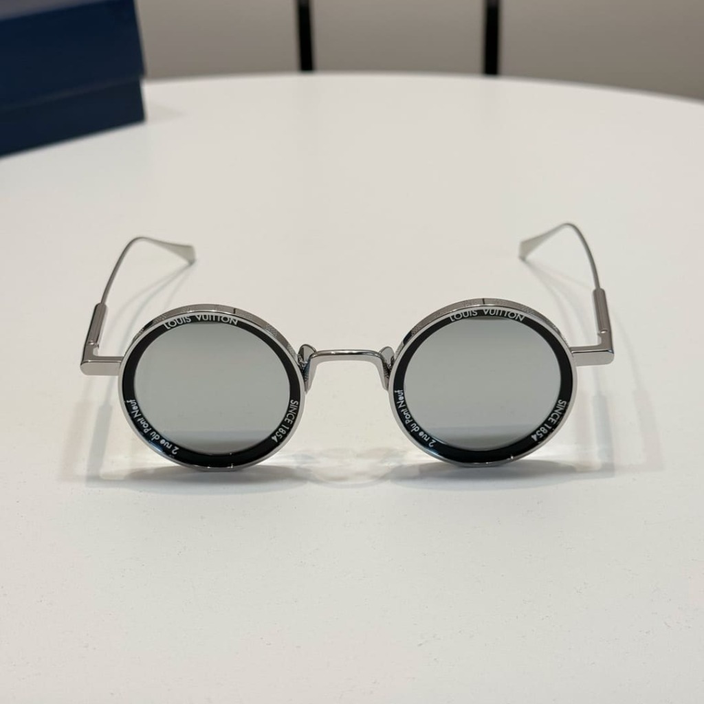 Kính LOUIS VUITTON TITANIUM FRAME HIGH CLASSY AAA UNISEX