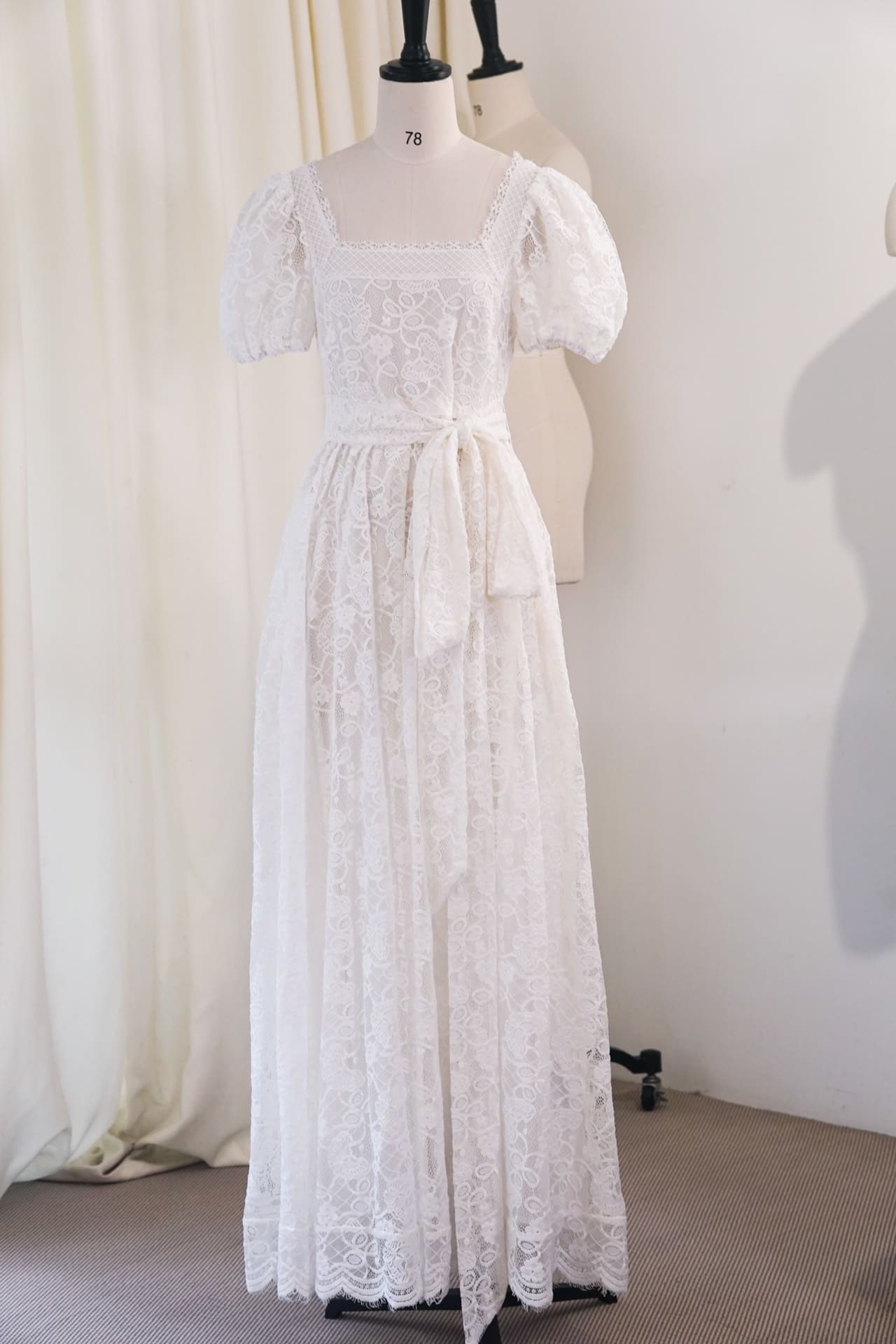 ĐẦM DIOR REN MÀU TRẮNG WHITE LONG DRESS High Classy