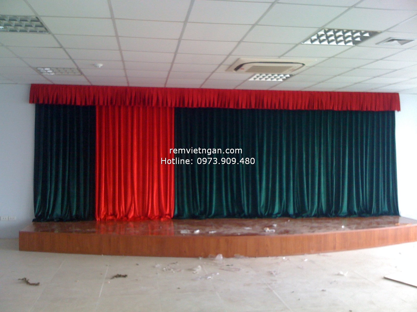 Phông hội trường Bộ Quốc Phòng