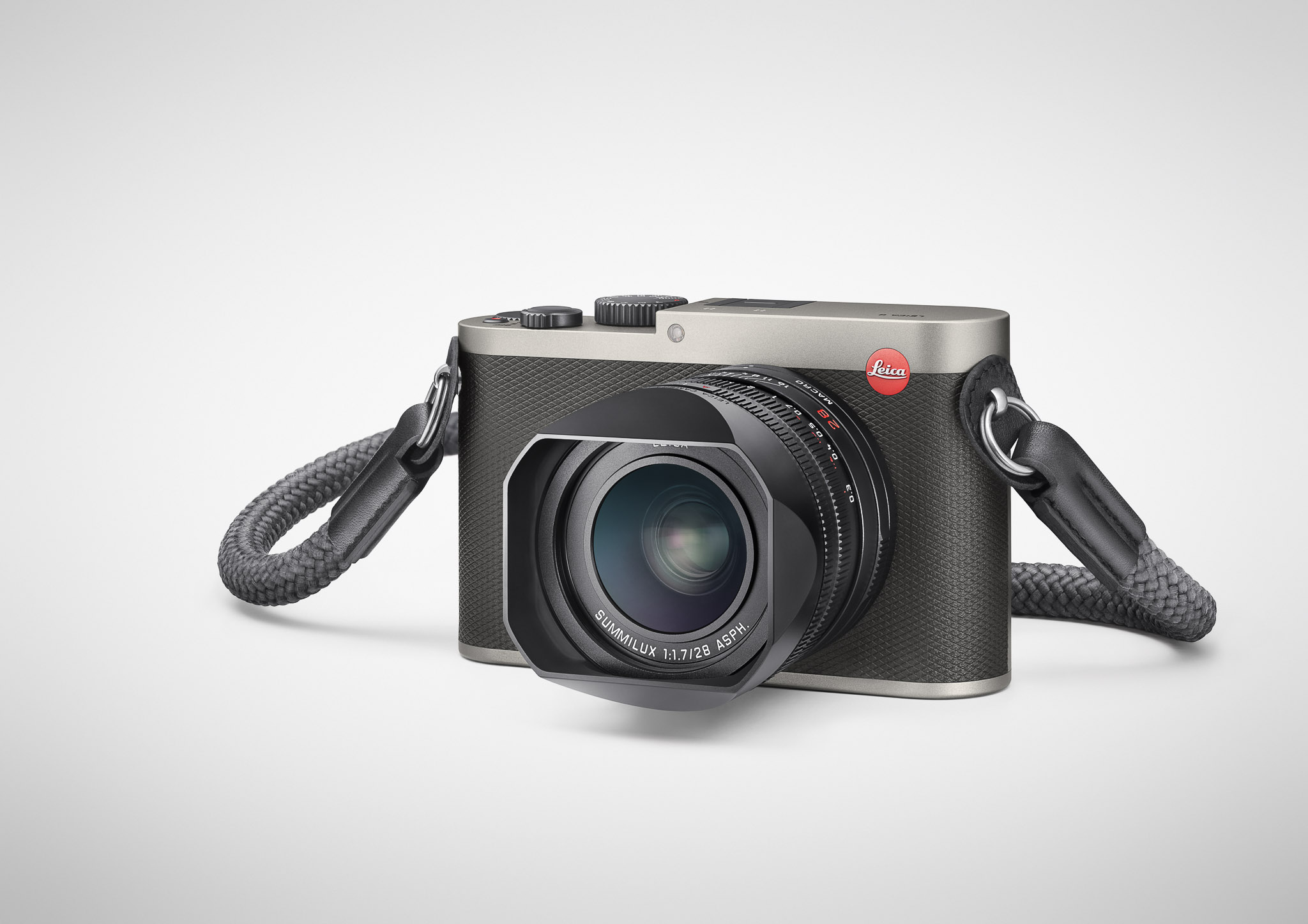 Leica ra mắt Leica Q phiên bản Titanium Gray: Ngoại hình đẹp và sang trọng hơn, giá £3800