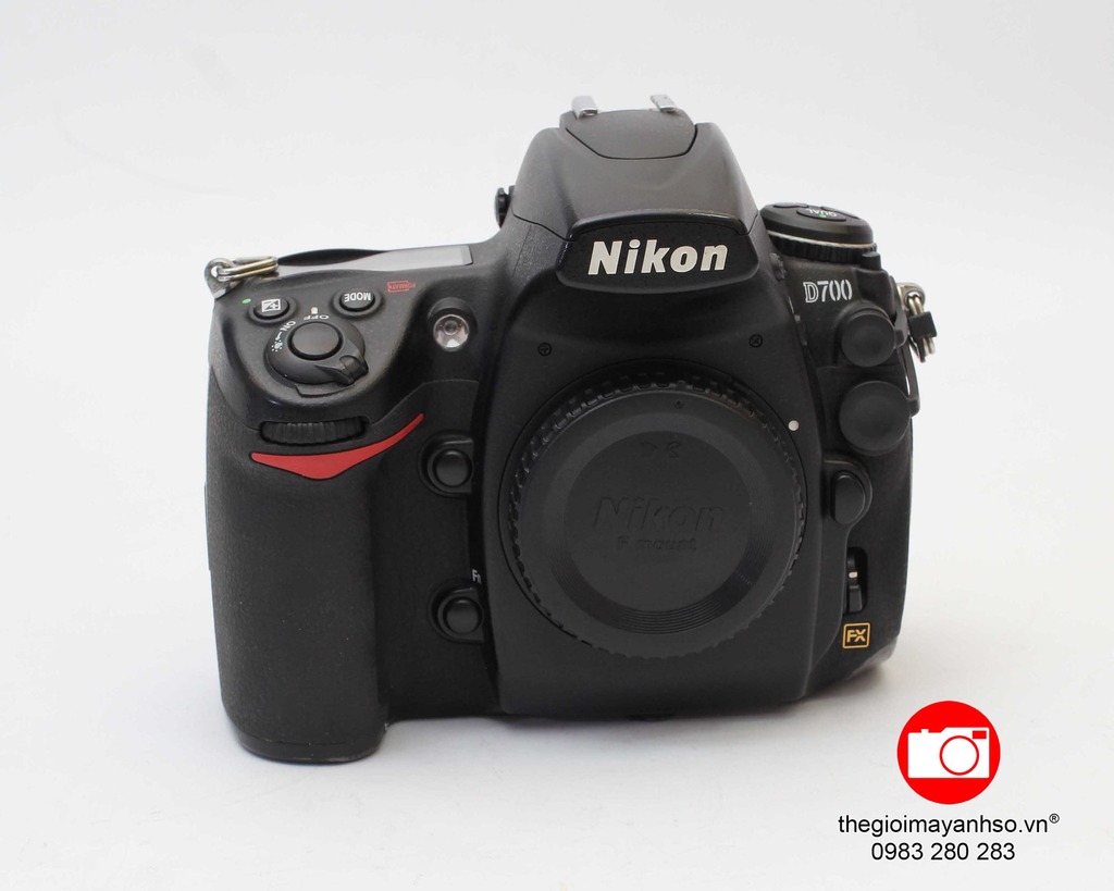 Nikon D700 body