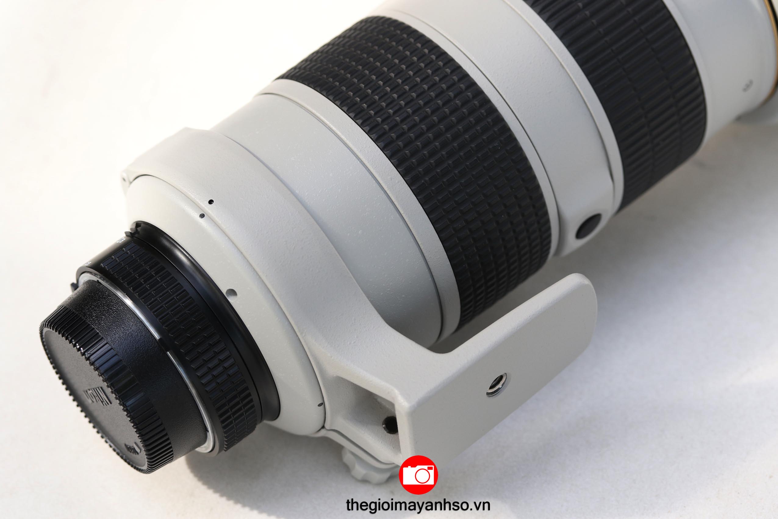 Ống kính Nikon AF-S 80-200mm f/2.8 D