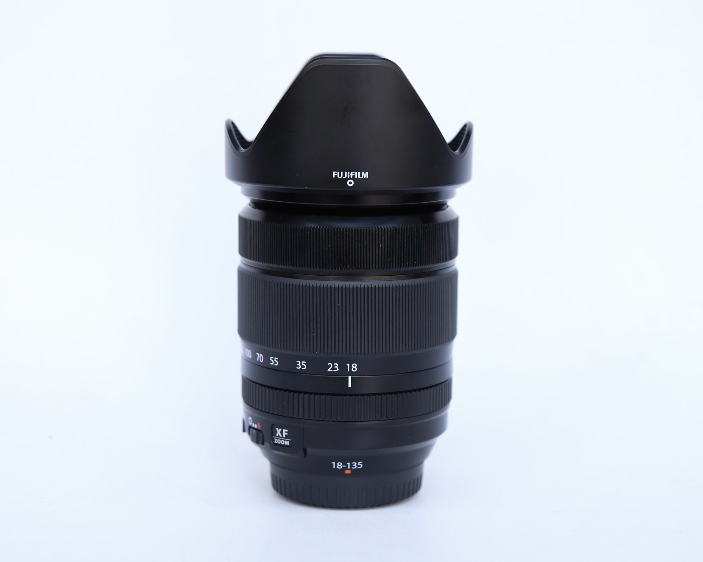 Ống kính Fujifilm XF 18-135MMF3.5-5.6 R LM OIS WR