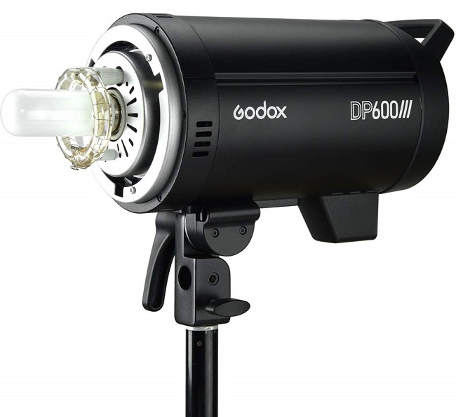 Đèn Flash Godox DP600 III