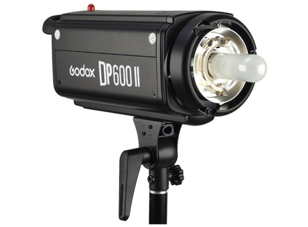 Đèn Flash Godox DP600 II