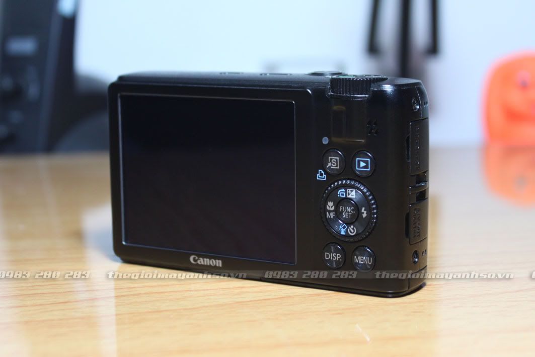 Canon PowerShot S90